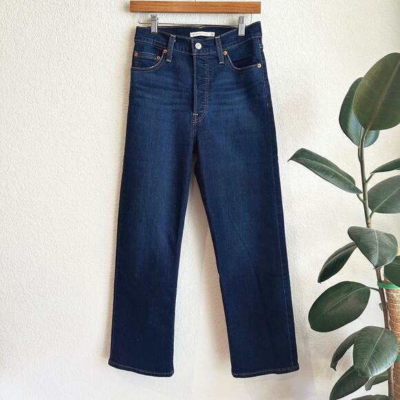 Levi's Ribcage Straight Ankle Size 26 Stretch Button Fly Dark Wash Classic - Picture 1 of 10